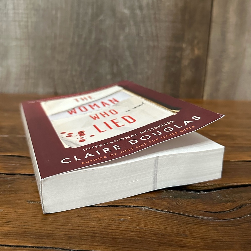 The Woman Who Lied by Claire Douglas Paperback Book Adult Fiction Thriller - Picture 7 of 16
